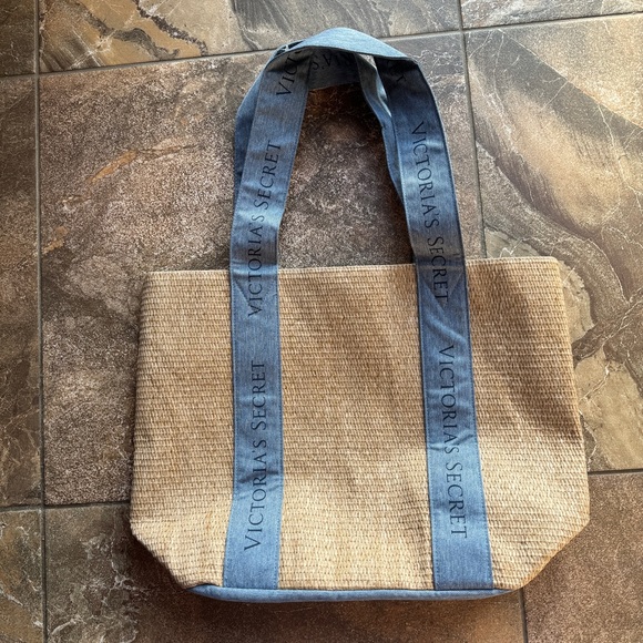 Victoria's Secret Straw Beach Tote Bag Large Weekender Travel Logo Blue‎ Beige - Picture 2 of 6